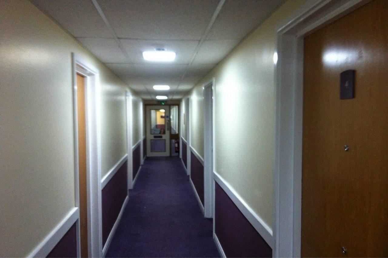Premier Inn Premier Inn เวลลิงเบรอ ภายนอก รูปภาพ